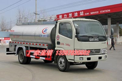 东风4方鲜奶运输车01.jpg